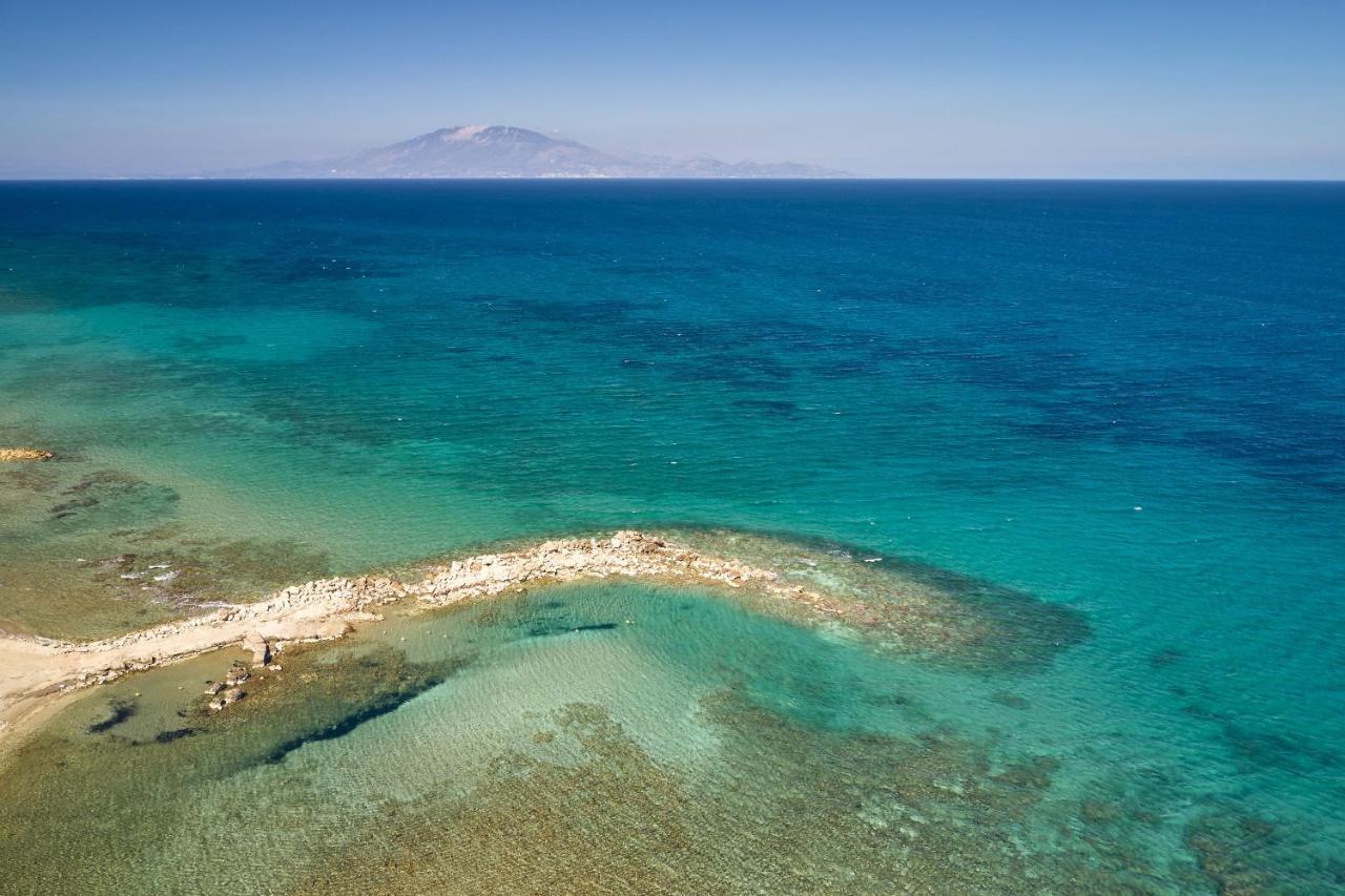 Oceanis Suites With Private Heated Pools And Sea View, By Zantewize Kipszéli Kültér fotó